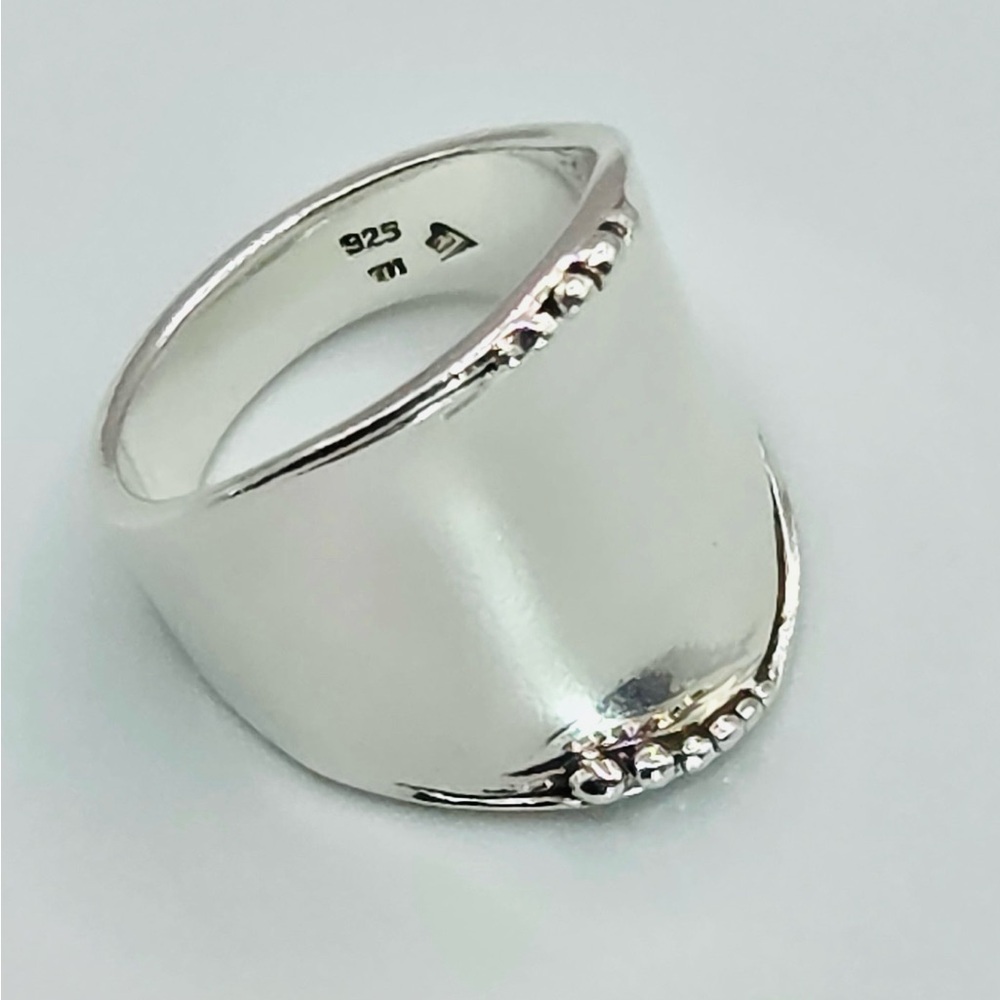 Silpada 925 sterling silver dotted bead shield ring Size 7